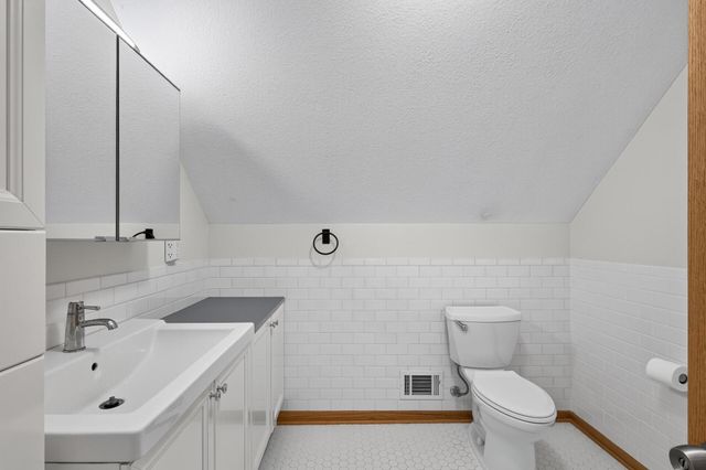 5808 Pillsbury Avenue S, Minneapolis, MN 55419