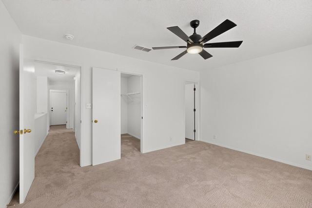 6808 Honeylocust Avenue NW, Albuquerque, NM 87121