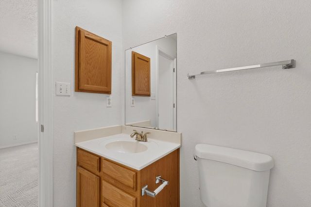 6808 Honeylocust Avenue NW, Albuquerque, NM 87121
