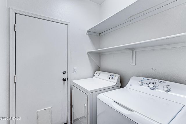 9302 E PLANA Avenue, Mesa, AZ 85212