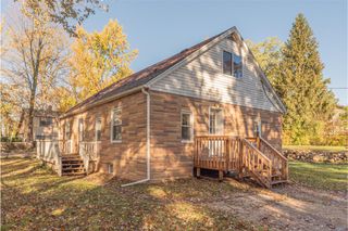 405 Six Mile Road, Whitmore Lake, MI 48189