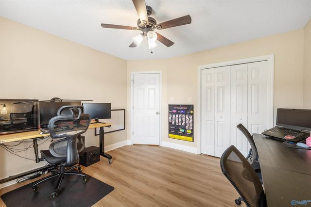 111 Gin Creek Crossing, Decatur, AL 35603