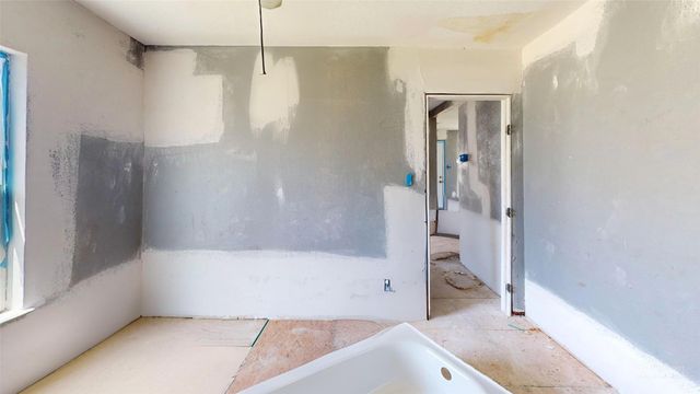 5311 Miller Avenue, Fort Worth, TX 76119