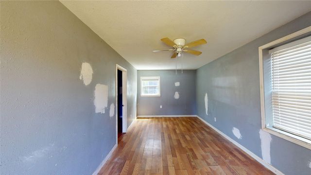 5311 Miller Avenue, Fort Worth, TX 76119