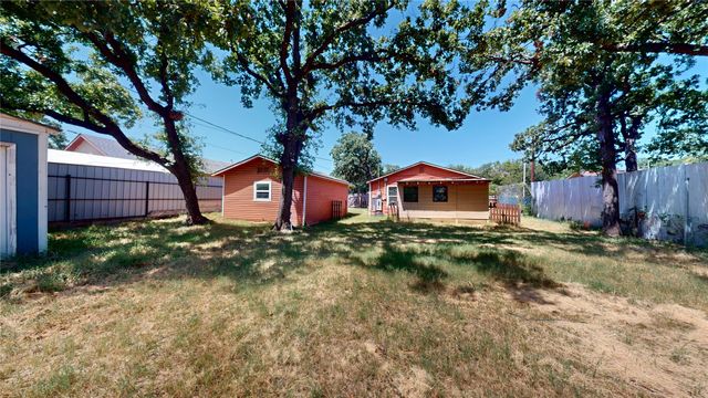 5311 Miller Avenue, Fort Worth, TX 76119