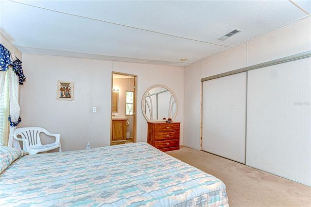 4041 LANE ROAD, Zephyrhills, FL 33541