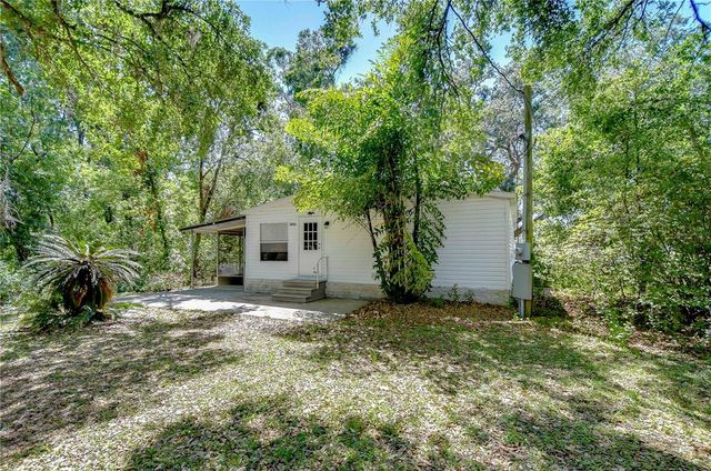 4041 LANE ROAD, Zephyrhills, FL 33541