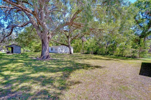 4041 LANE ROAD, Zephyrhills, FL 33541