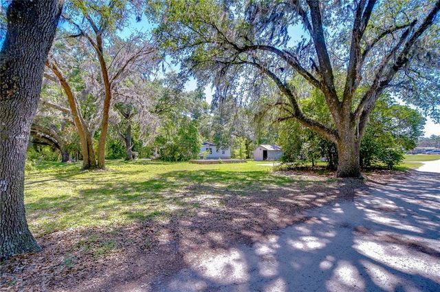4041 LANE ROAD, Zephyrhills, FL 33541