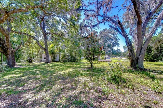 4041 LANE ROAD, Zephyrhills, FL 33541