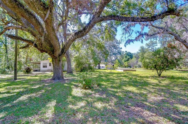 4041 LANE ROAD, Zephyrhills, FL 33541