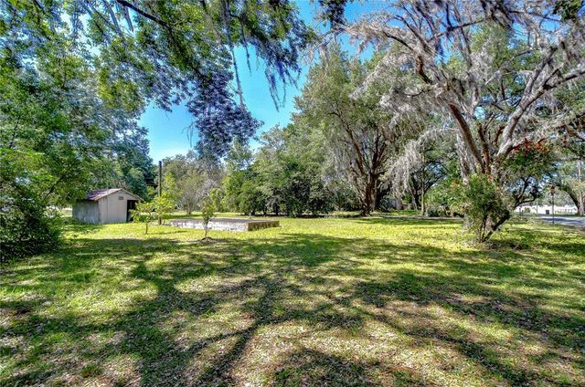 4041 LANE ROAD, Zephyrhills, FL 33541
