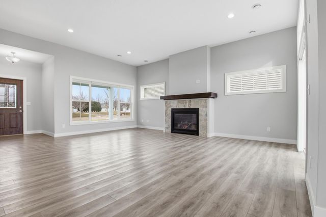 1721 Olena Avenue SE, Willmar, MN 56201