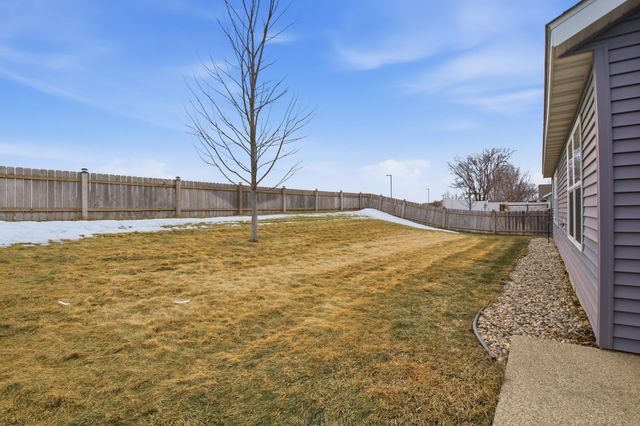 1721 Olena Avenue SE, Willmar, MN 56201