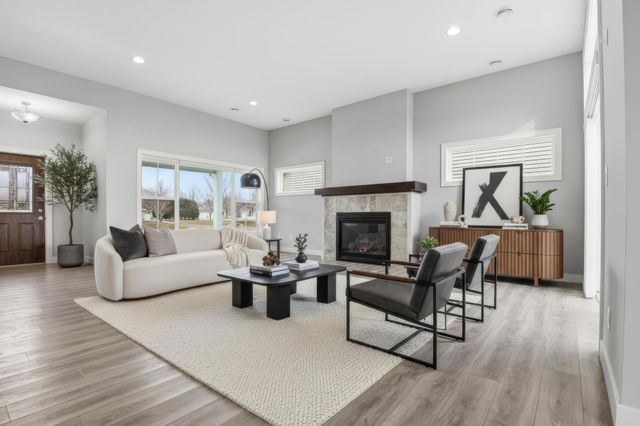 1721 Olena Avenue SE, Willmar, MN 56201