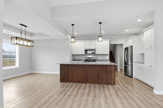 1721 Olena Avenue SE, Willmar, MN 56201