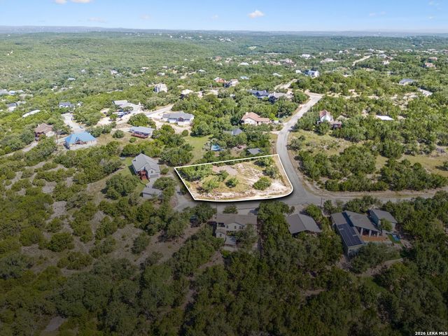 194 Night Hawk Ln, Canyon Lake, TX 78133