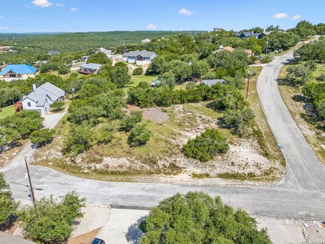 194 Night Hawk Ln, Canyon Lake, TX 78133