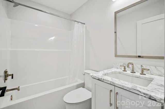 11 Gudger Road, Asheville, NC 28806