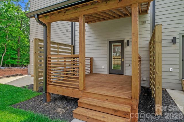 11 Gudger Road, Asheville, NC 28806