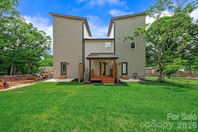 11 Gudger Road, Asheville, NC 28806