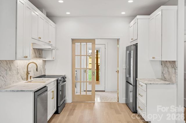 11 Gudger Road, Asheville, NC 28806