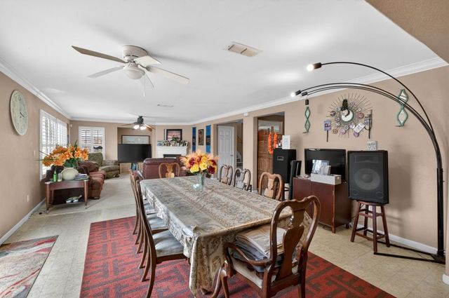 6824 Castro Verde Way, Elk Grove, CA 95757