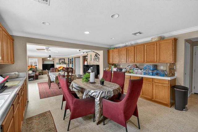 6824 Castro Verde Way, Elk Grove, CA 95757