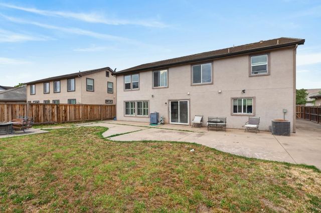 6824 Castro Verde Way, Elk Grove, CA 95757