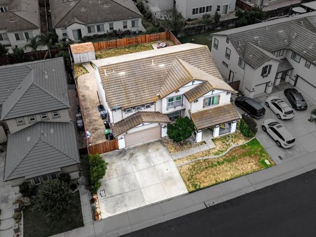 6824 Castro Verde Way, Elk Grove, CA 95757