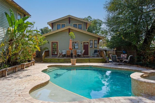 1018 E COLUMBUS DRIVE, Tampa, FL 33605