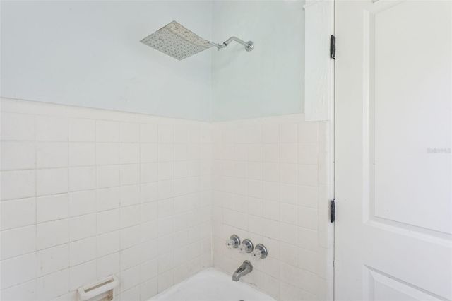 1018 E COLUMBUS DRIVE, Tampa, FL 33605