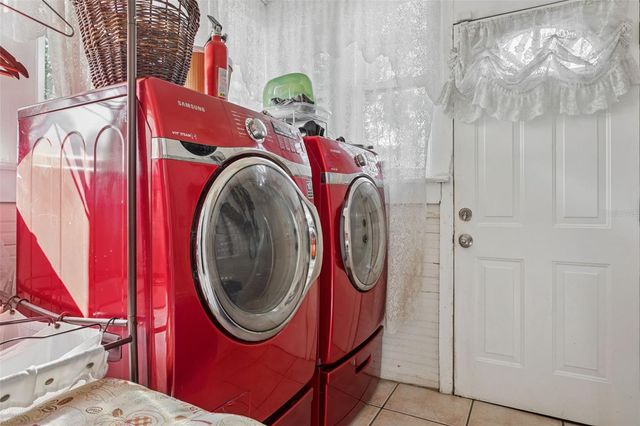 1018 E COLUMBUS DRIVE, Tampa, FL 33605