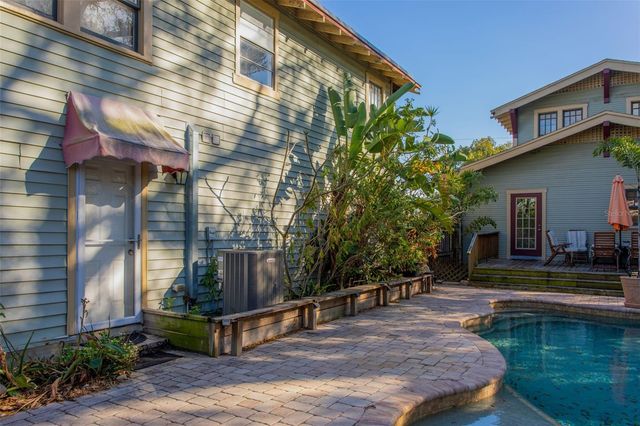 1018 E COLUMBUS DRIVE, Tampa, FL 33605