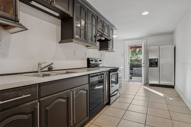 1018 E COLUMBUS DRIVE, Tampa, FL 33605