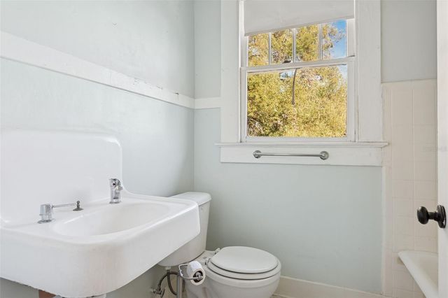 1018 E COLUMBUS DRIVE, Tampa, FL 33605