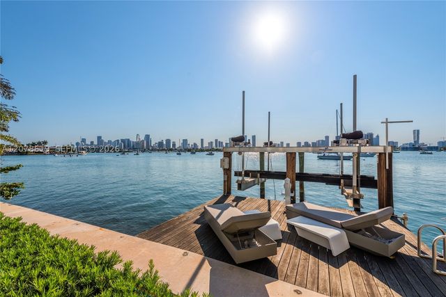 440 S Hibiscus Dr, Miami Beach, FL 33139