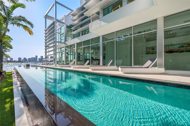 440 S Hibiscus Dr, Miami Beach, FL 33139