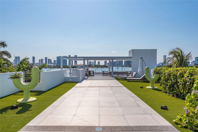 440 S Hibiscus Dr, Miami Beach, FL 33139