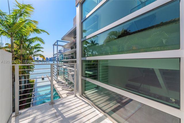 440 S Hibiscus Dr, Miami Beach, FL 33139