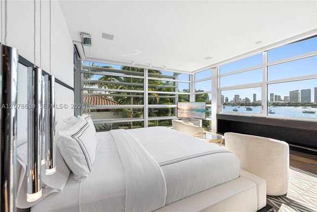 440 S Hibiscus Dr, Miami Beach, FL 33139