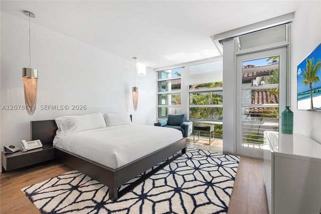 440 S Hibiscus Dr, Miami Beach, FL 33139