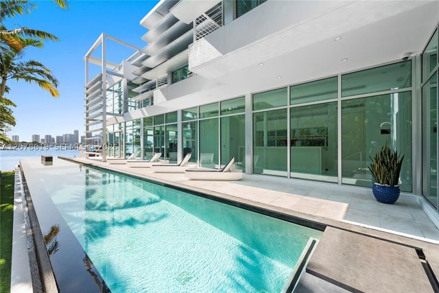 440 S Hibiscus Dr, Miami Beach, FL 33139