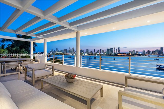 440 S Hibiscus Dr, Miami Beach, FL 33139