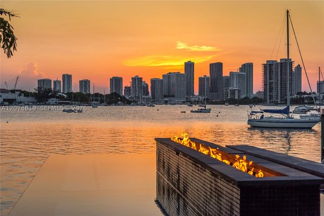 440 S Hibiscus Dr, Miami Beach, FL 33139