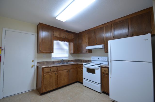 715 Greenwood Street, D, Fort Walton Beach, FL 32547