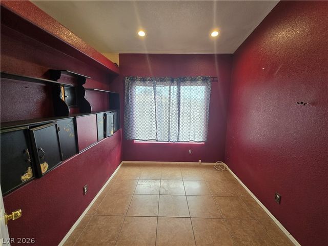 607 Snake Charmer Avenue, North Las Vegas, NV 89031