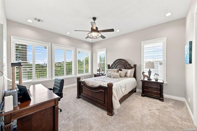 174 Edge Hill Dr, Canyon Lake, TX 78133