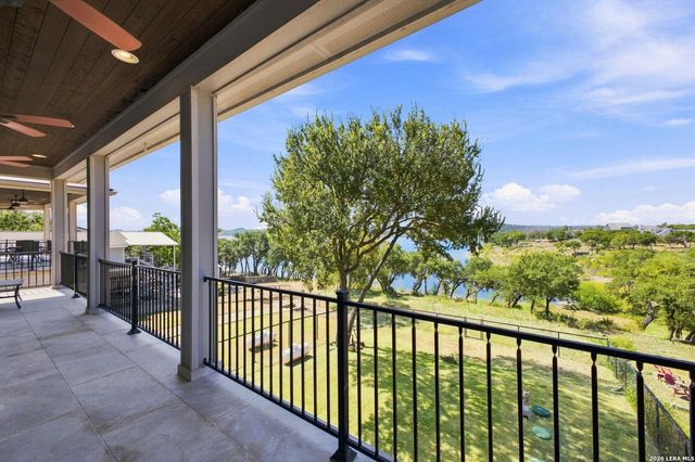 174 Edge Hill Dr, Canyon Lake, TX 78133