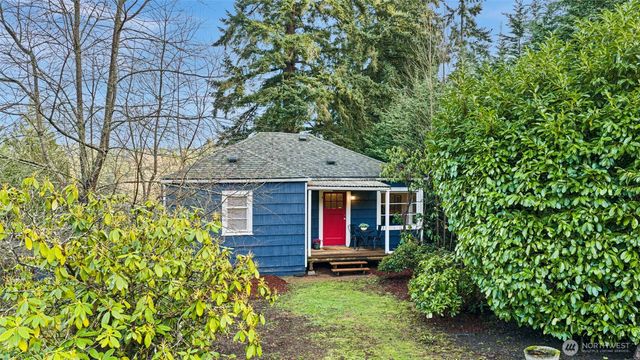 19024 15th Avenue NE, Shoreline, WA 98155